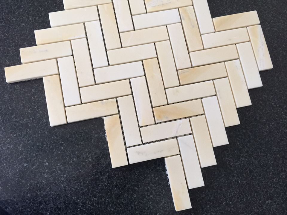 Đá mosaic đan chéo Vàng NA 
