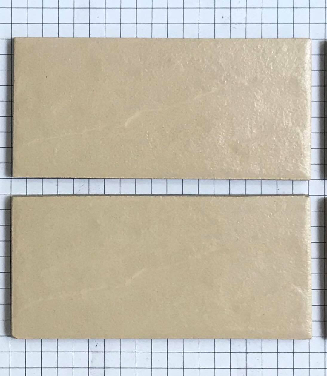 Gạch thẻ Trung Quốc mã 9304 (vân ngang)