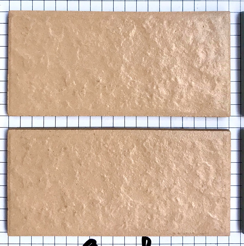 Gạch thẻ Trung Quốc mã 9405 (vân sần)