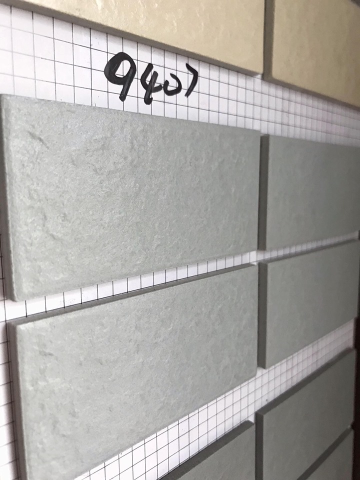 Gạch thẻ Trung Quốc mã 9407 (vân sần)
